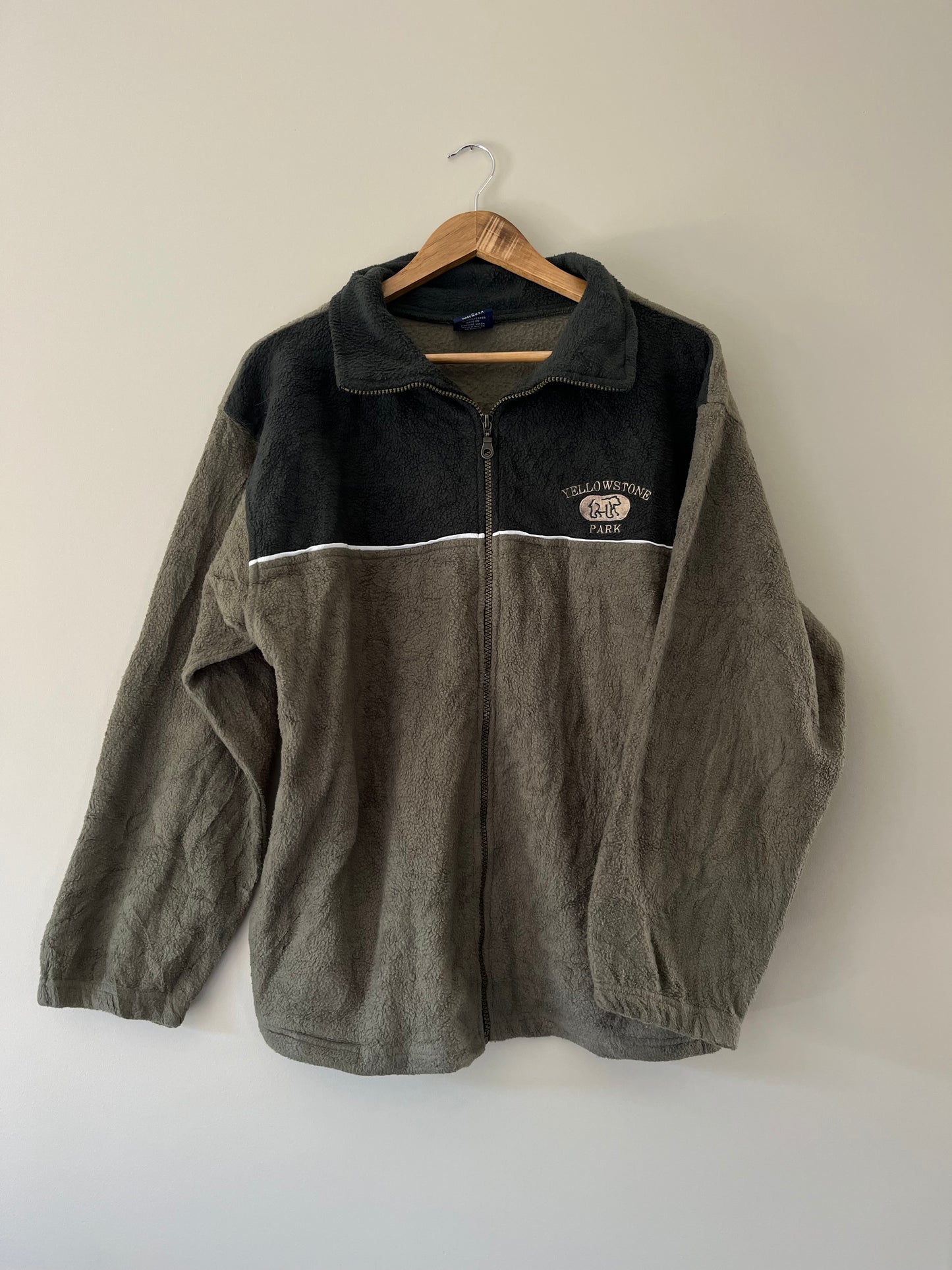 Vintage Yellow Stone Park Fleece | L